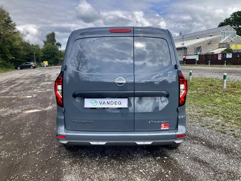 2023 Nissan Townstar 45kWh Tekna+ Auto L1 6dr PANEL VAN Electric Automatic