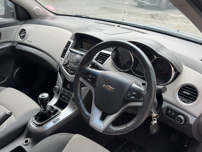 2011 Chevrolet Cruze 1.8 LT 4dr SALOON PETROL Manual