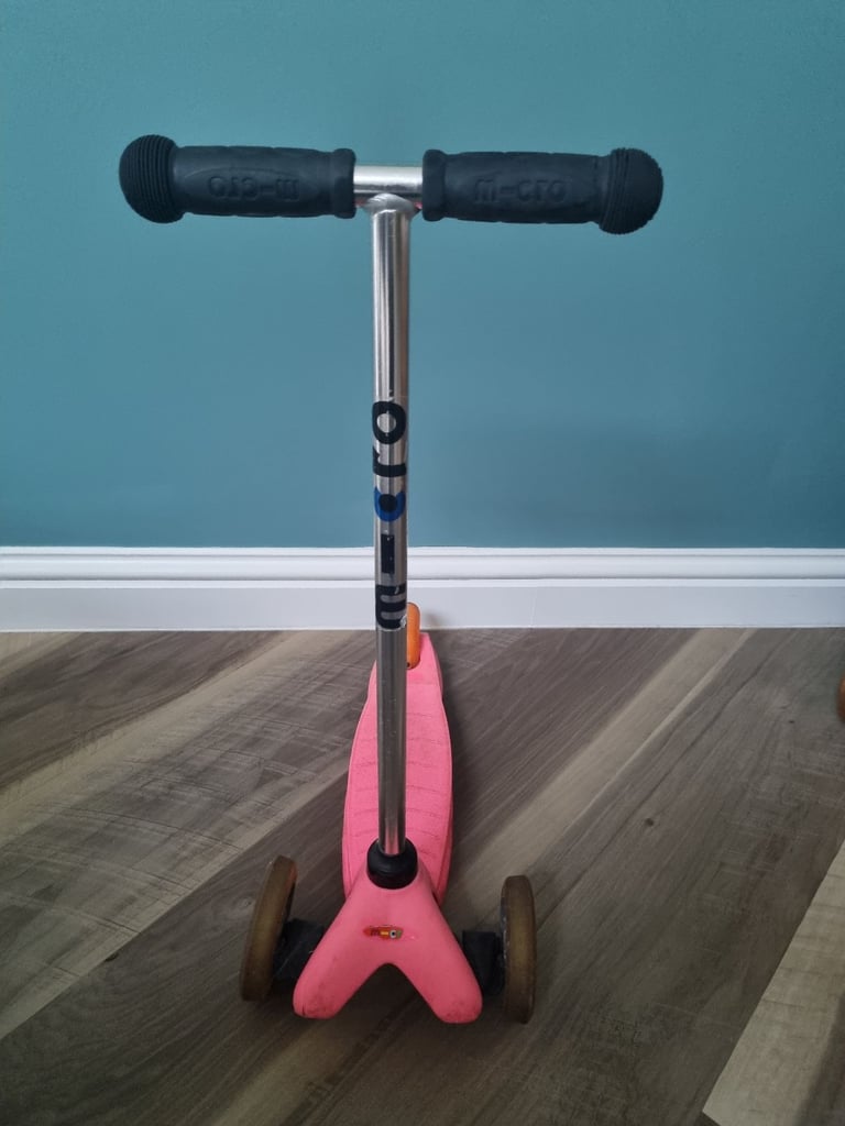 Micro scooter pink