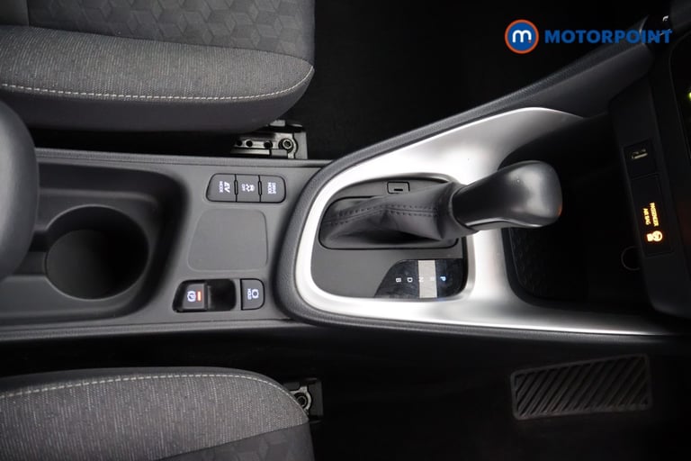 2022 Toyota Yaris 1.5 Hybrid Design 5dr CVT Hatchback Hybrid Automatic