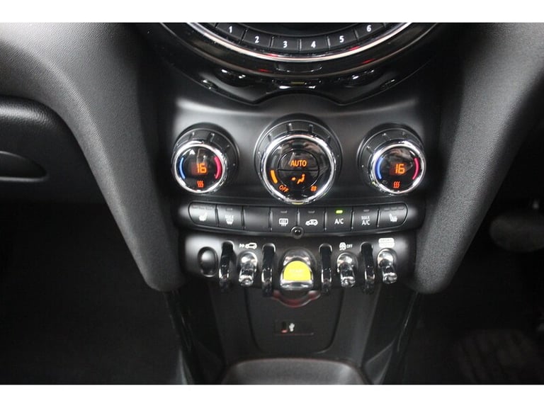 2020 MINI Electric Hatch Cooper SE Level 2 Hatchback Electric Automatic