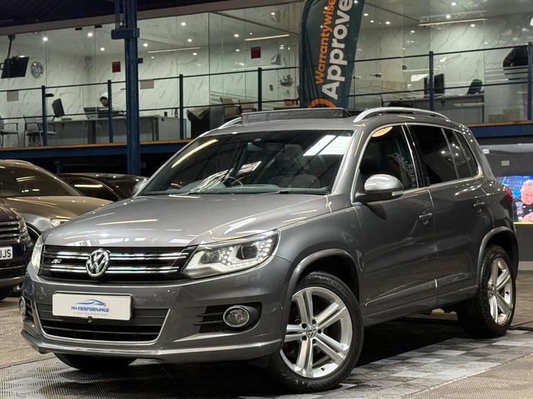 2013 Volkswagen Tiguan 2.0 TDI BlueMotion Tech R-Line DSG 4WD Euro 5 (s/s) 5dr ESTATE Diesel Auto...