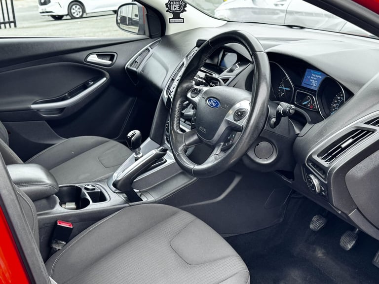 2011 Ford Focus 1.6 TDCi Titanium Euro 5 (s/s) 5dr HATCHBACK Diesel Manual