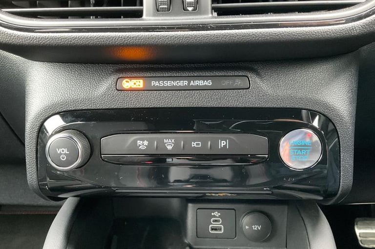 2025 Ford Kuga 2.5 PHEV ST-Line 5dr CVT**FRONT &amp; REAR CAMERA - WIRELESS PHONE CHARGER - PO Es...