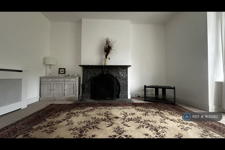 4 bedroom house in Sheffield Road, Hyde, SK14 (4 bed) (#1631582)