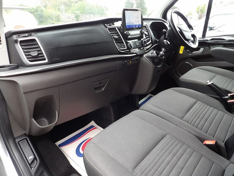 2021 Ford Tourneo Custom 2.0 EcoBlue 130ps Low Roof 8 Seater Titanium MPV DIESEL Manual