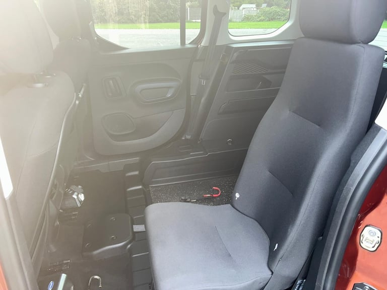 Peugeot RIFTER HORIZON RE TD Wheelchair access vehicle