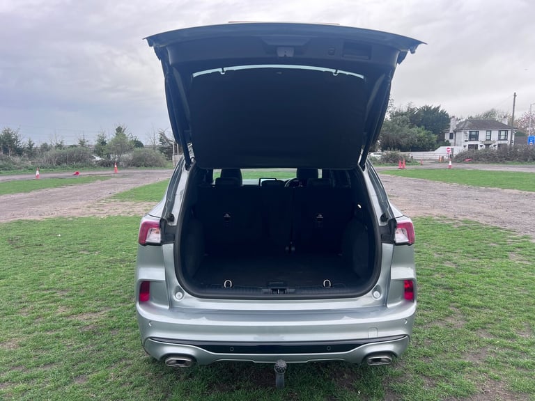 2023 Ford Kuga 2.5 EcoBoost Duratec 14.4kWh ST-Line X SUV 5dr Petrol Plug-in