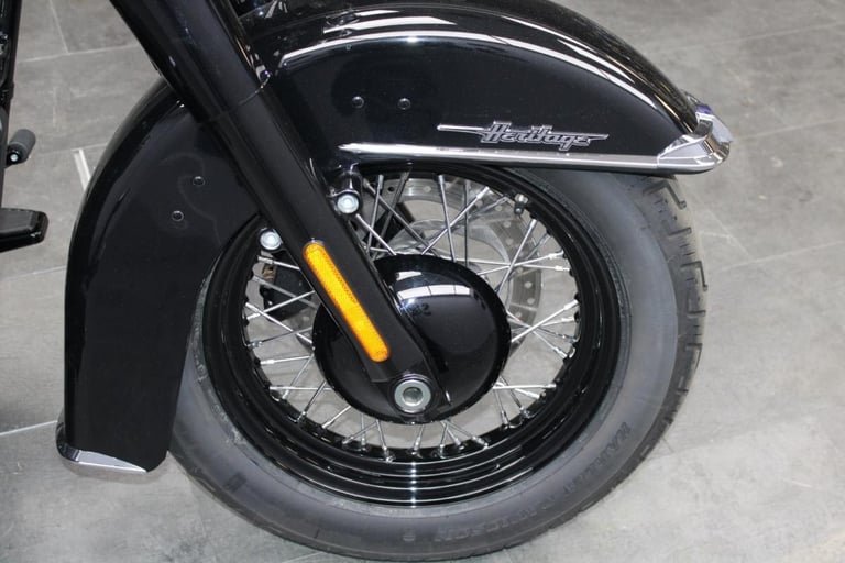 2024 Harley-Davidson FLHCS Heritage Softail Classic in the Vivid Black 