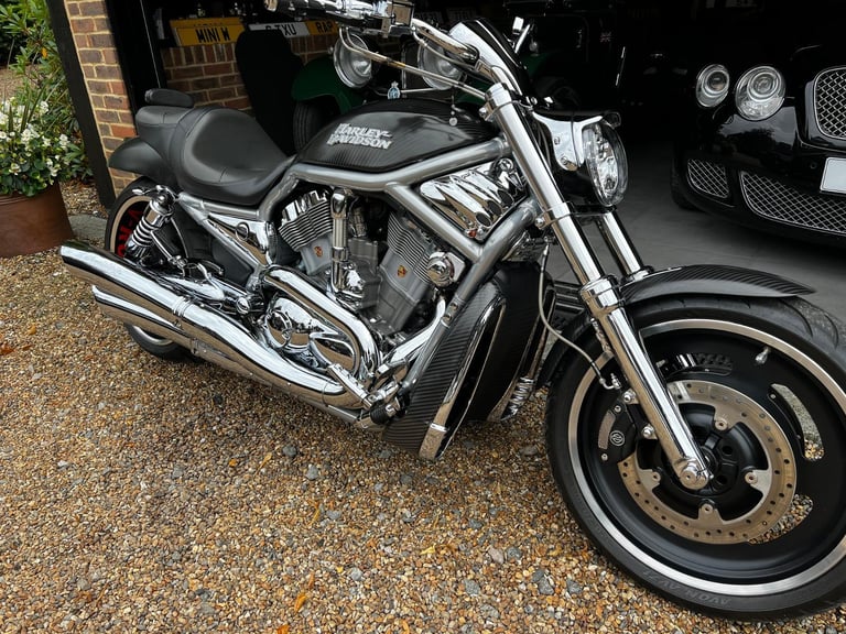HARLEY DAVIDSON VRSCA V-ROD CUSTOM