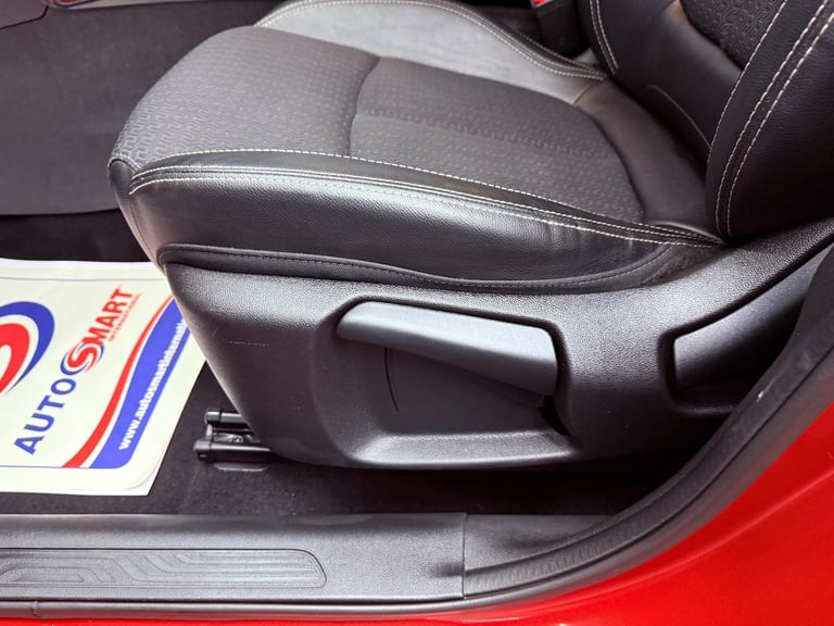 2017 Renault Kadjar 1.5 dCi Dynamique S Nav EDC Euro 6 (s/s) 5dr HATCHBACK Diesel Automatic