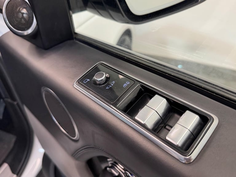 2018 Land Rover Range Rover 4.4 SD V8 Vogue SE Auto 4WD Euro 6 (s/s) 5dr ESTATE Diesel Automatic