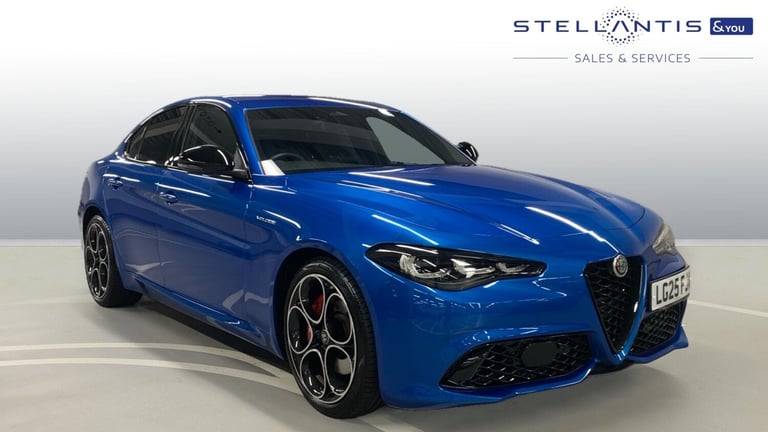 image for 2025 Alfa Romeo Giulia 2.0T Sprint Saloon 4dr Petrol Auto Euro 6 (s/s) (280 ps) Saloon Petrol Aut...