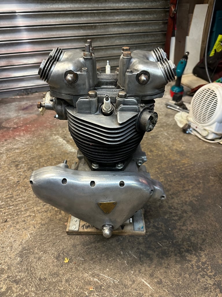 Triumph 650 6T with tiger 110 head and barrels
