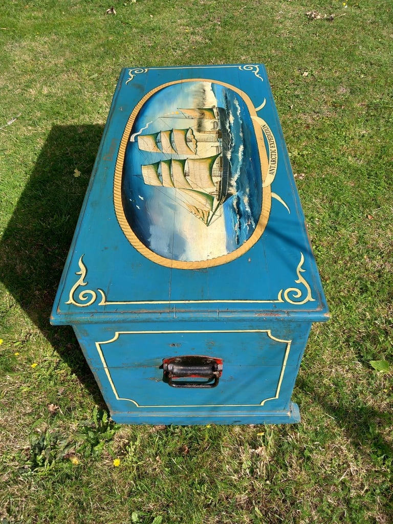 ANTIQUE PAINTED PINE BLANKET BOX. DISCOVERY, ANTARCTIC.