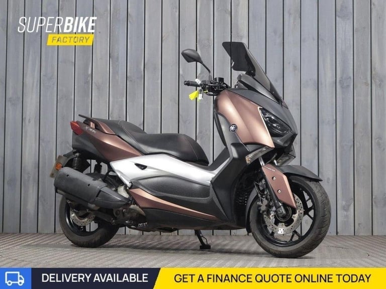 image for 2017 17 YAMAHA XMAX 300