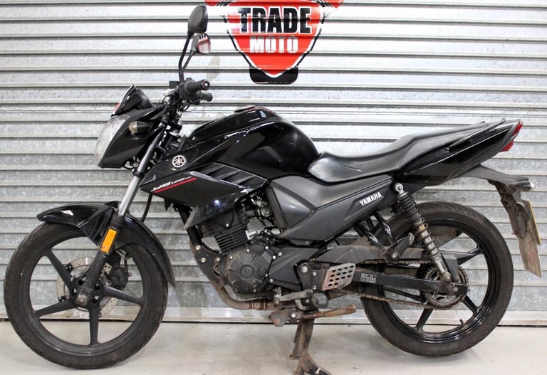 2018 18 YAMAHA YS 125 LEARNER LEGAL TRADE SALE BLACK 28K MILES NEW MOT YS125 YBR