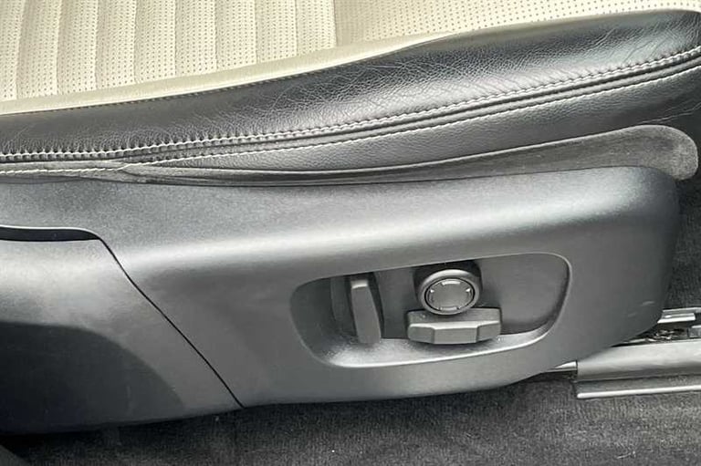 2020 Land Rover Discovery Sport 2.0 D180 R-Dynamic SE 5dr Auto ESTATE DIESEL Automatic