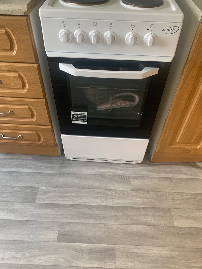 White cooker