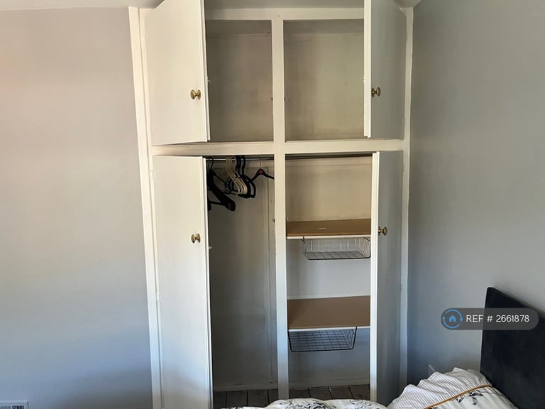 1 bedroom in Fearnley Way, Newton-Le-Willows, WA12 (#2661878)