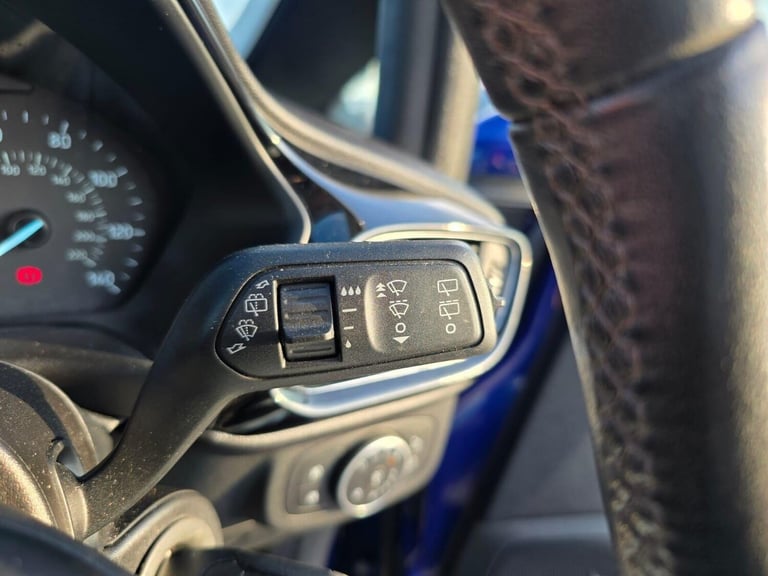 2018 Ford Fiesta 1.0T EcoBoost Zetec Auto Euro 6 (s/s) 5dr Hatchback Petrol Automatic