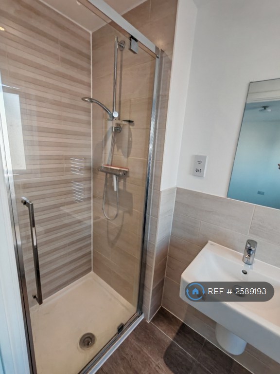 2 bedroom house in Candy Dene, Ebbsfleet Valley, Swanscombe, DA10 (2 bed) (#2589193)