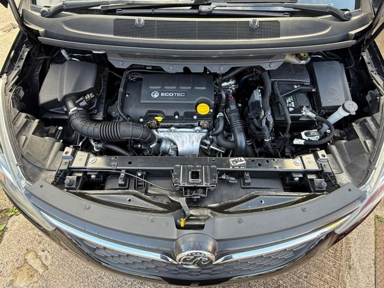 2016 Vauxhall Zafira Tourer 1.4i Turbo SRi MPV 5dr Petrol Auto Euro 6 (140 ps) MPV Petrol Automatic