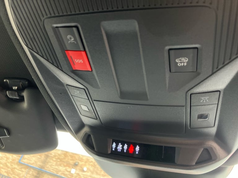 2024 Peugeot 308 115kW GT 54kWh 5dr Auto Hatchback Electric Automatic