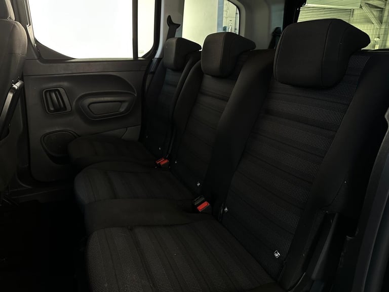2022 Vauxhall Combo Life 1.5 Turbo D SE Euro 6 (s/s) 5dr (7 Seat) MPV Diesel Manual