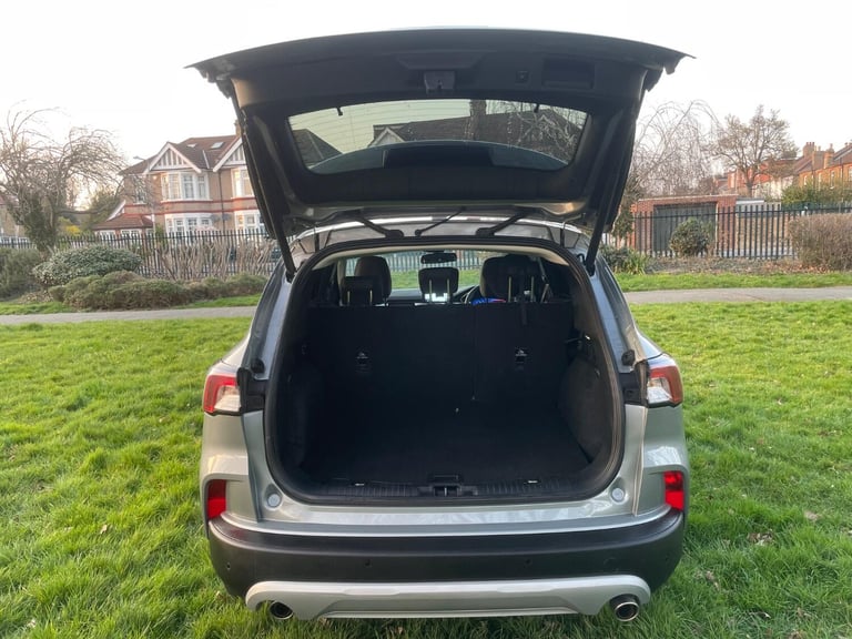 FORD KUGA 1.5 Kuga Titanium Edition 5 door 1.5L EcoBoost 150PS FWD 6 Speed