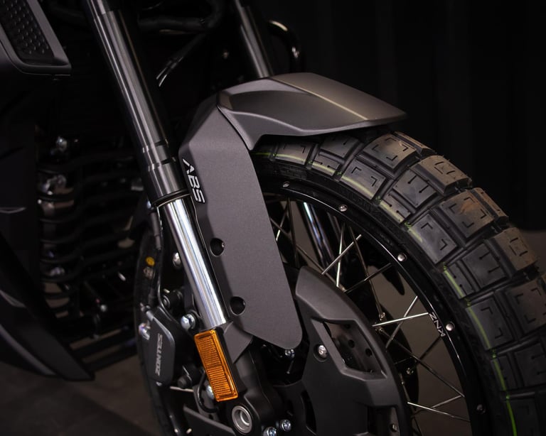 2025 Zontes ZT125-GK BRAND NEW 125cc SPORTS CAFE COMMUTER FROM ROAD AND TRIALS