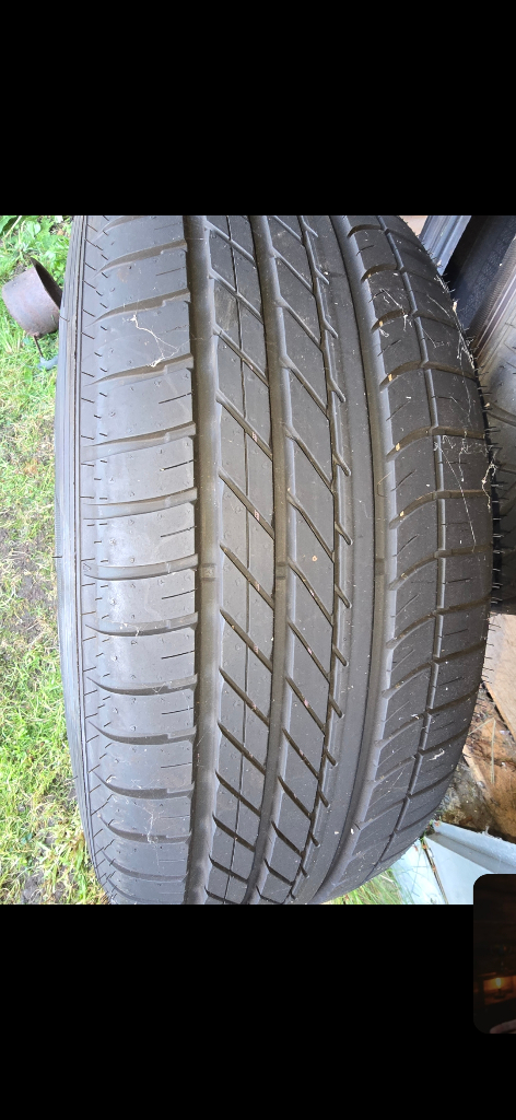 Goodyear Eagle F1 255 55 18