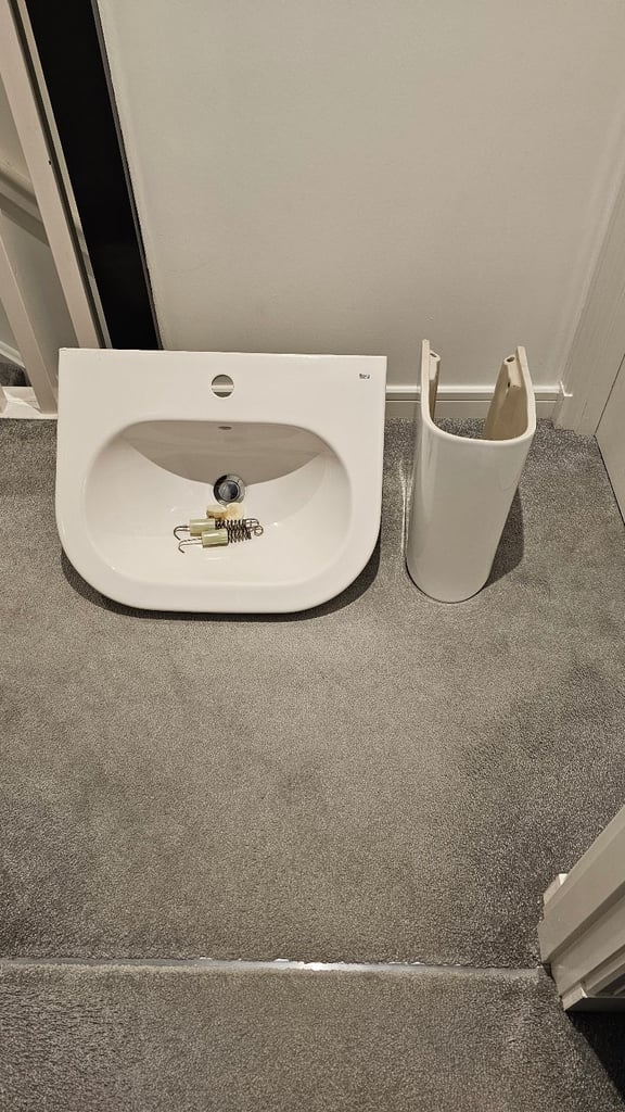 Roca Nexo Basin & Semi Pedestal 550mm Wide 1 Tap Hole