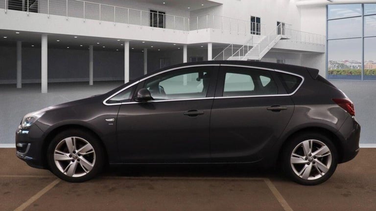 2014 Vauxhall Astra 1.6 16v SRi Euro 5 5dr HATCHBACK Petrol Manual