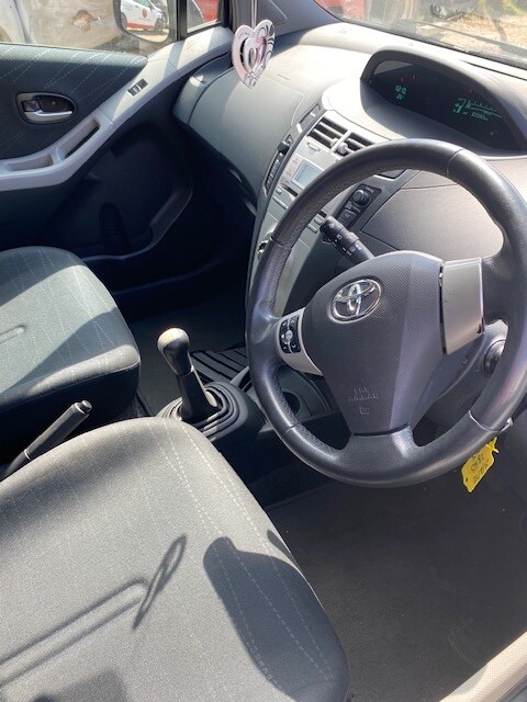 2008 Toyota Yaris 1.3 VVT-i TR 5dr DAMAGED REPAIRABLE SALVAGE HATCHBACK Petrol Manual - Image 6