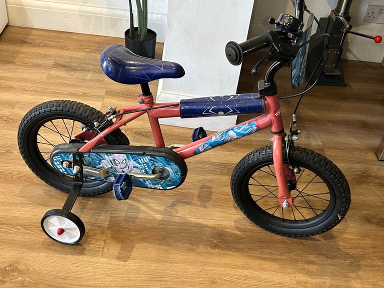£55 kids bike 14 inch 