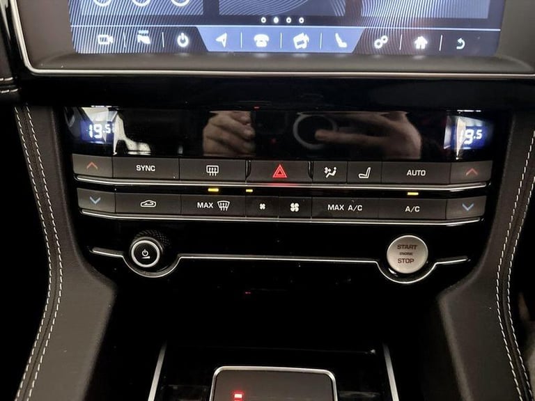 2019 Jaguar F-Pace 2.0d R-Sport 5dr Auto ESTATE DIESEL Automatic