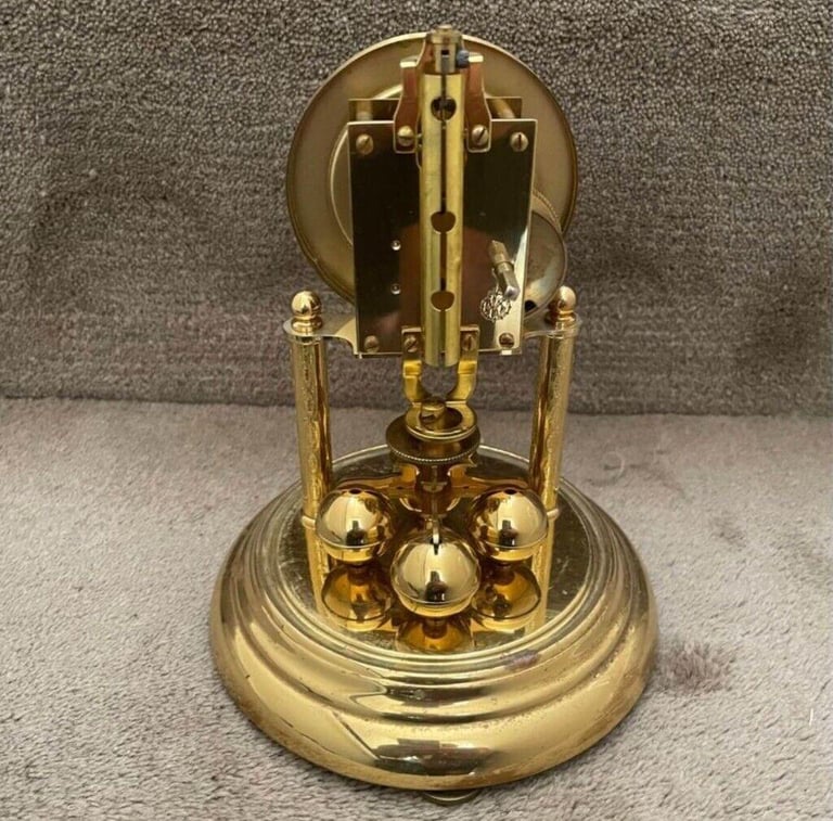 CLOCK antigue