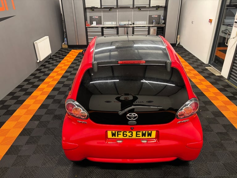 2013 Toyota AYGO 1.0 VVT-i Move with Style 5dr HATCHBACK Petrol Manual