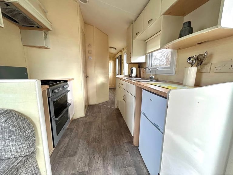 Stunning static caravan - Own by repaying per month! Useable 11.5 months per year