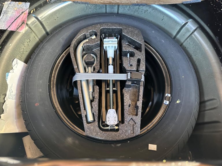 VOLKSWAGEN UP 1.0 Move up! 2015