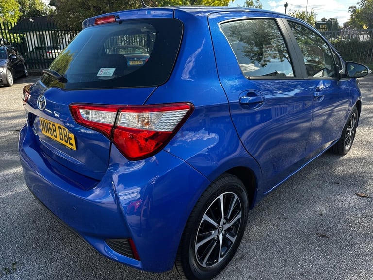 2019 Toyota Yaris 1.5 VVT-i Icon Tech Euro 6 5dr HATCHBACK Petrol Manual