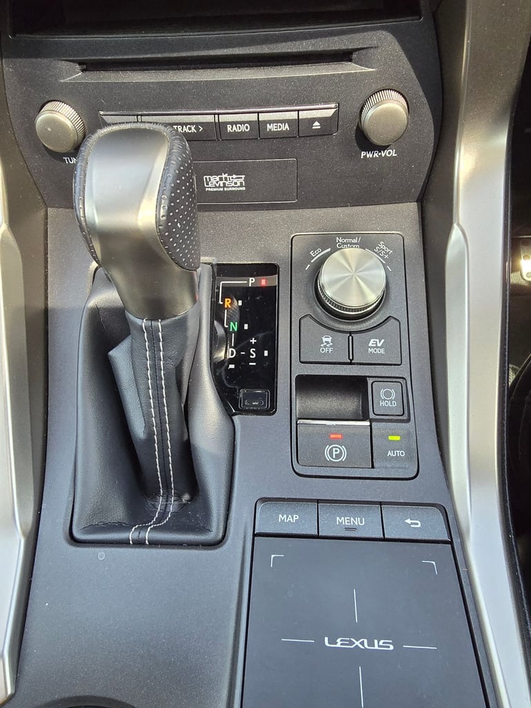 LEXUS NX F SPORT TAKUMI PACK !