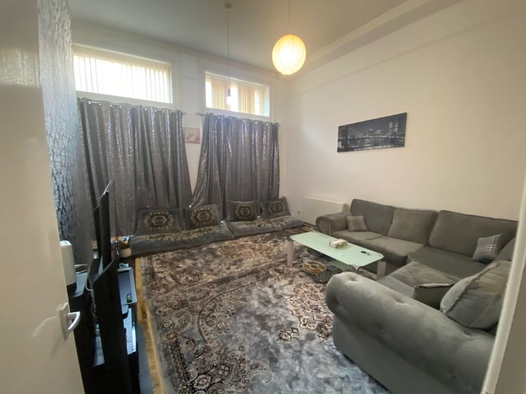 image for 1 bedroom flat To Swap  . 