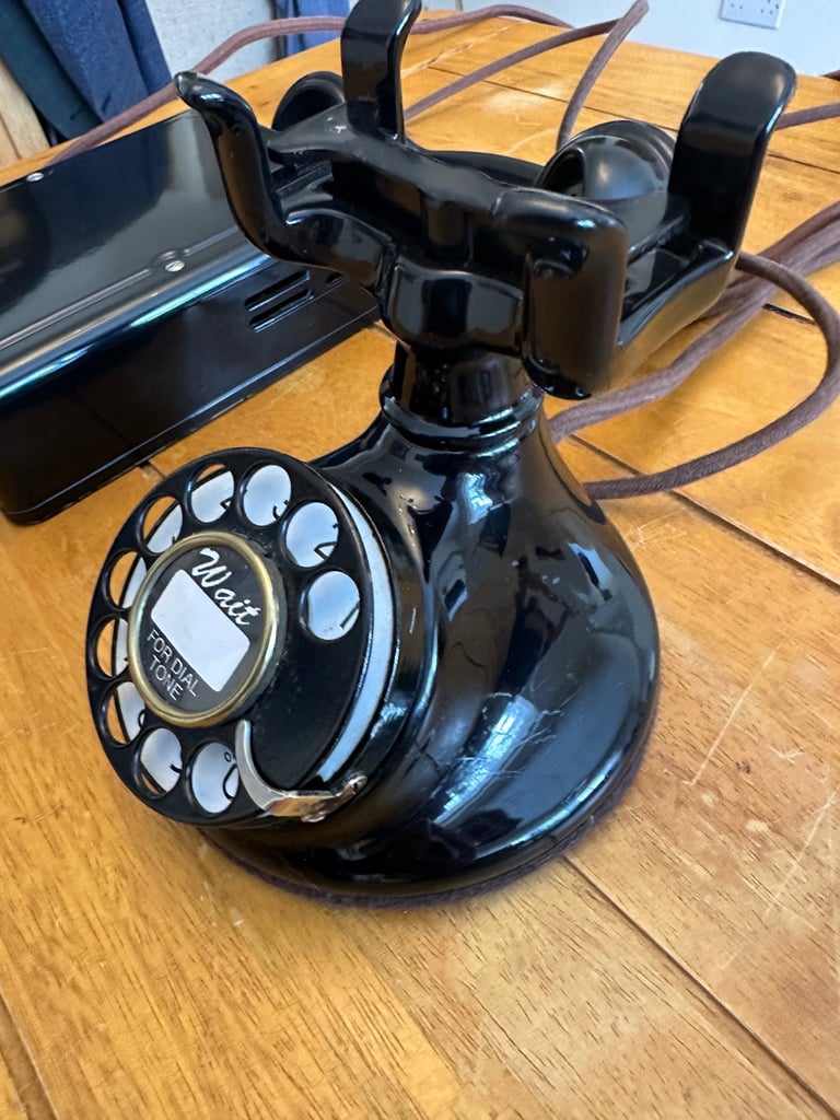 Western Electric 102 telephone with subset