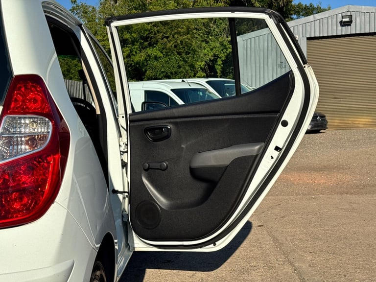 2012 Hyundai i10 1.2 Classic Euro 5 5dr HATCHBACK Petrol Manual