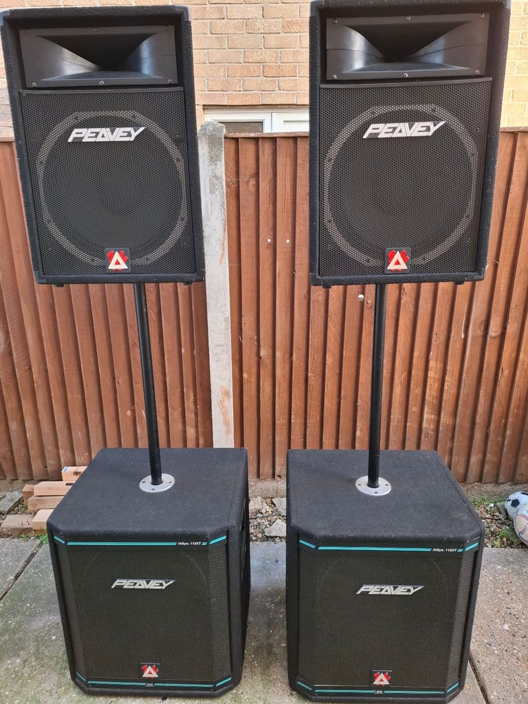 Peavey XT115 Bass and top speaker system