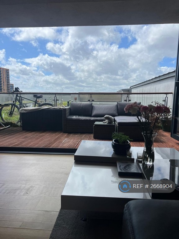 2 bedroom flat in Elm Road, Wembley, HA9 (2 bed) (#2668904)