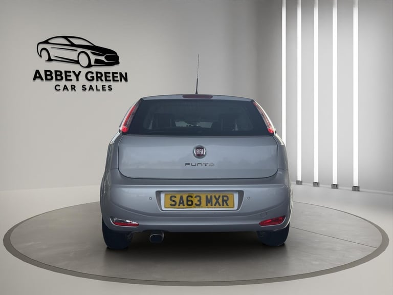 2013 Fiat Punto 1.4 Easy 3dr HATCHBACK Petrol Manual
