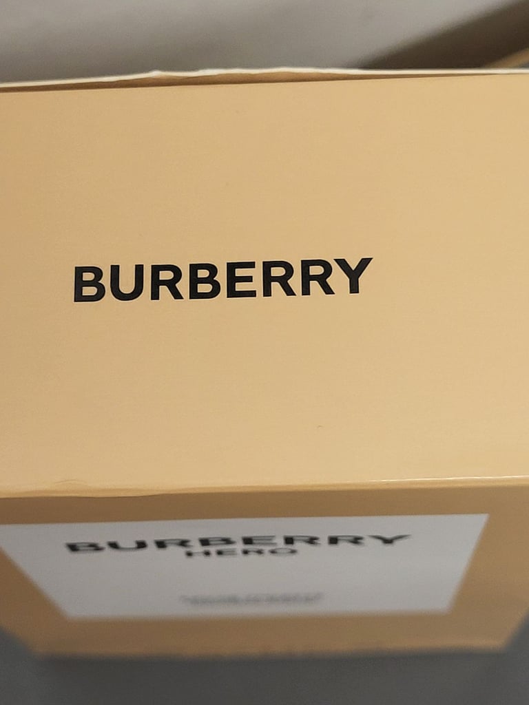 B/N Burberry hero edt perfume spray for men, 100 ml, in original box 